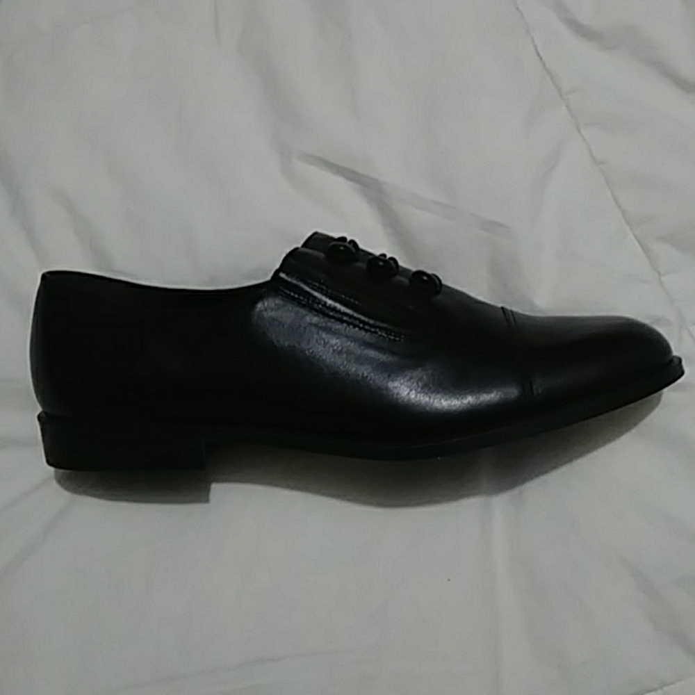 Women shoes( like new)